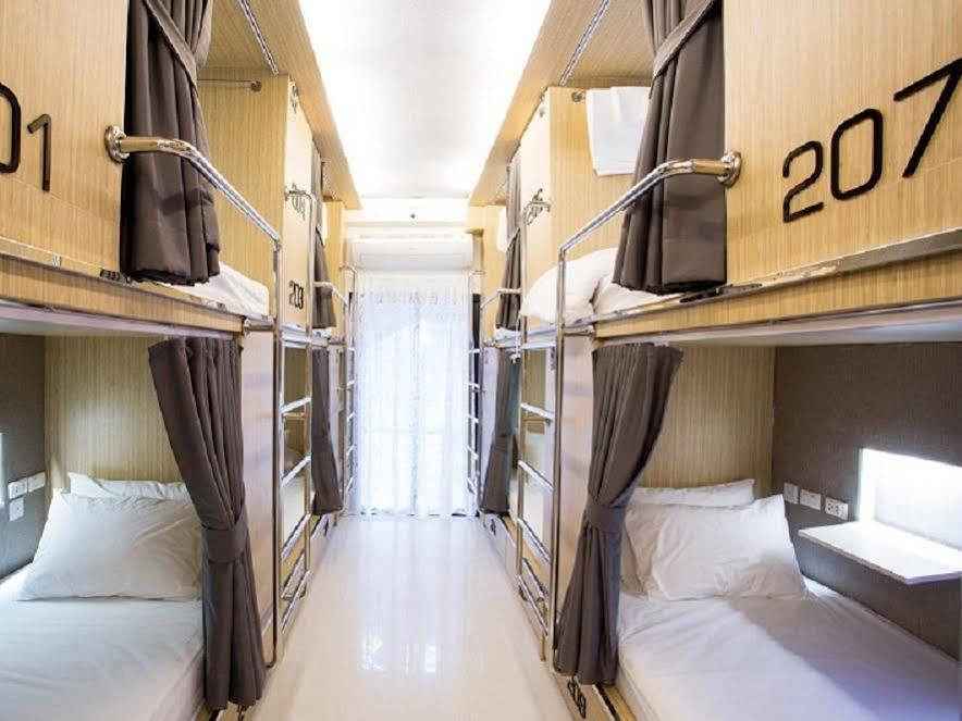 Sleeplab Hostel Бангкок Экстерьер фото